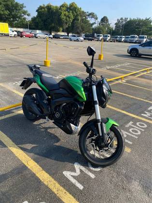 BAJAJ DOMINAR 400 